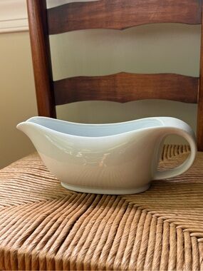 Cordon Bleu White Ceramic Gravy Boat